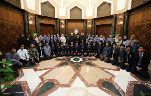 Grand Syekh Al Azhar Sambut Kedatangan Rombongan Edutrip PMI Dea Malela