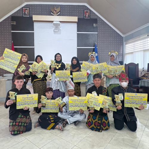 Santri Luar Negeri PMI Dea Malela Raih Prestasi Gemilang Pada Lomba Kemahiran Berbahasa Indonesia Bagi Penutur Asing (BIPA) Tahun 2025