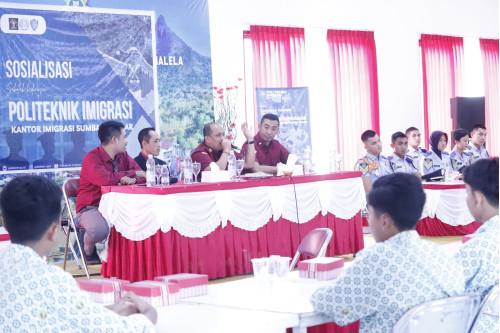 PMI Dea Malela Menerima Sosialisasi Politeknik Imigrasi (Poltekim) dari Kantor Imigrasi Kelas II TPI Sumbawa Besar