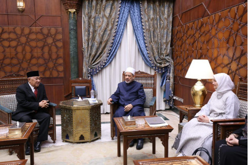 Din Syamsuddin dan Syaikh Al-Azhar di Kairo : Persaudaraan Kemanusiaan Asas Peradaban Utama