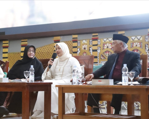 Dialog Bersama Prof. Dr. Nahla Shabry As-Shaidy, Penasehat Grand Syekh Al-Azhar